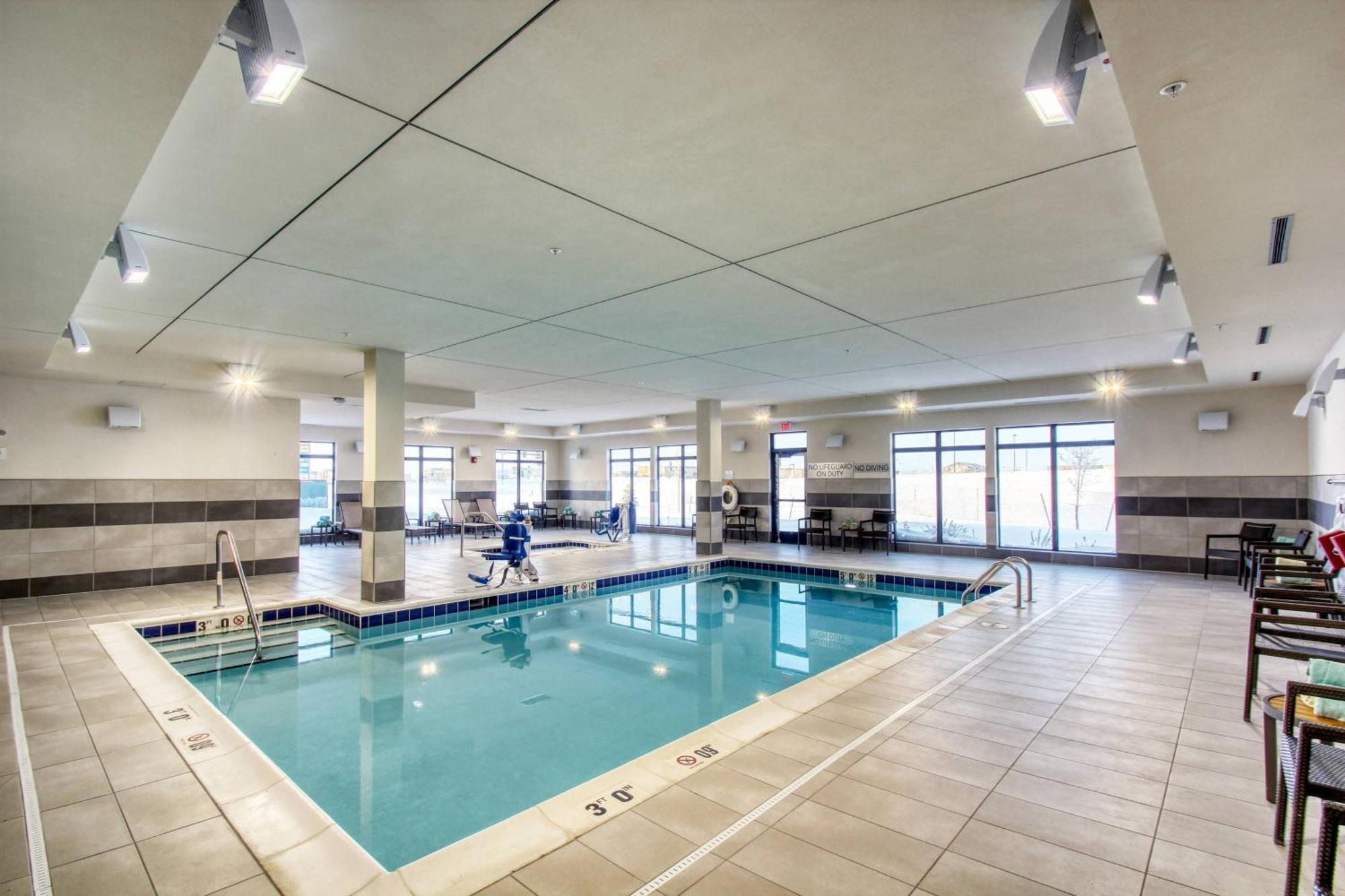 Courtyard By Marriott Fargo Hotell Eksteriør bilde